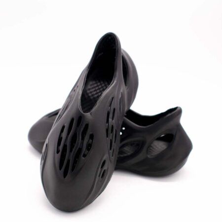 Foam Runner Sandals Breathable Lightweight Walking Shoes / Men / Women