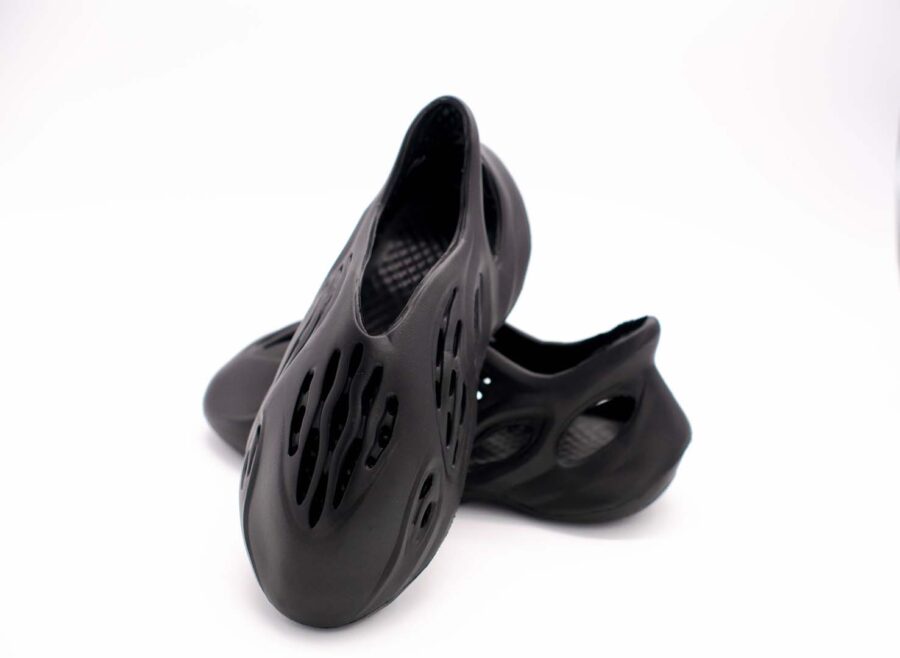 Foam Runner Sandals Breathable Lightweight Walking Shoes / Men / Women
