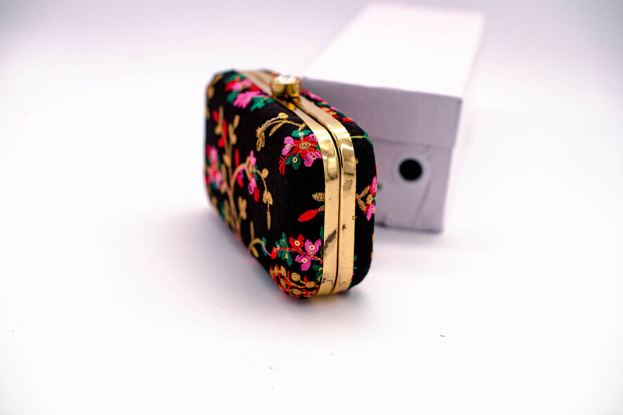 Indian Clutch - Image 19