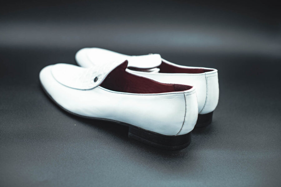 Men's Loafers  Dress ShoesOn  with Croc Skin Detail Texture - Image 4